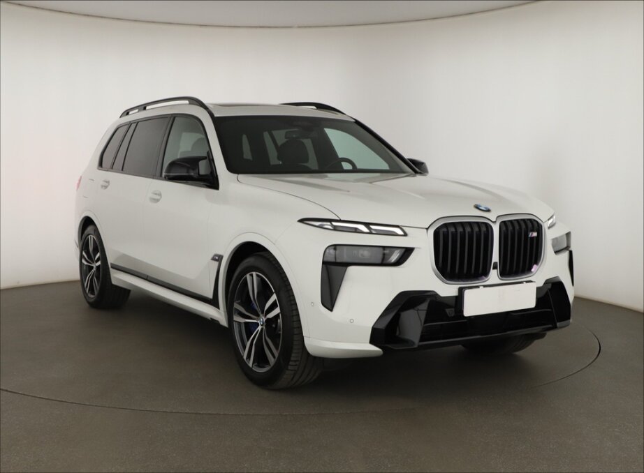 BMW Řada X7, M60i, 7míst, Vzduch, 360°, ACC, H/K,,