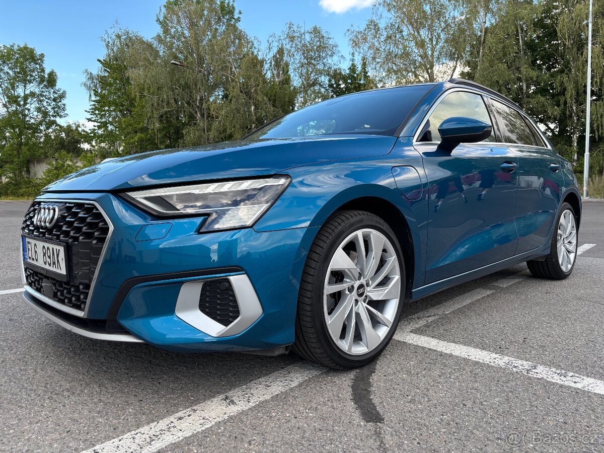 AUDI A3 40 1,4TFSI/E HYBRID S Line paket,1.maj.ČR,odpočet