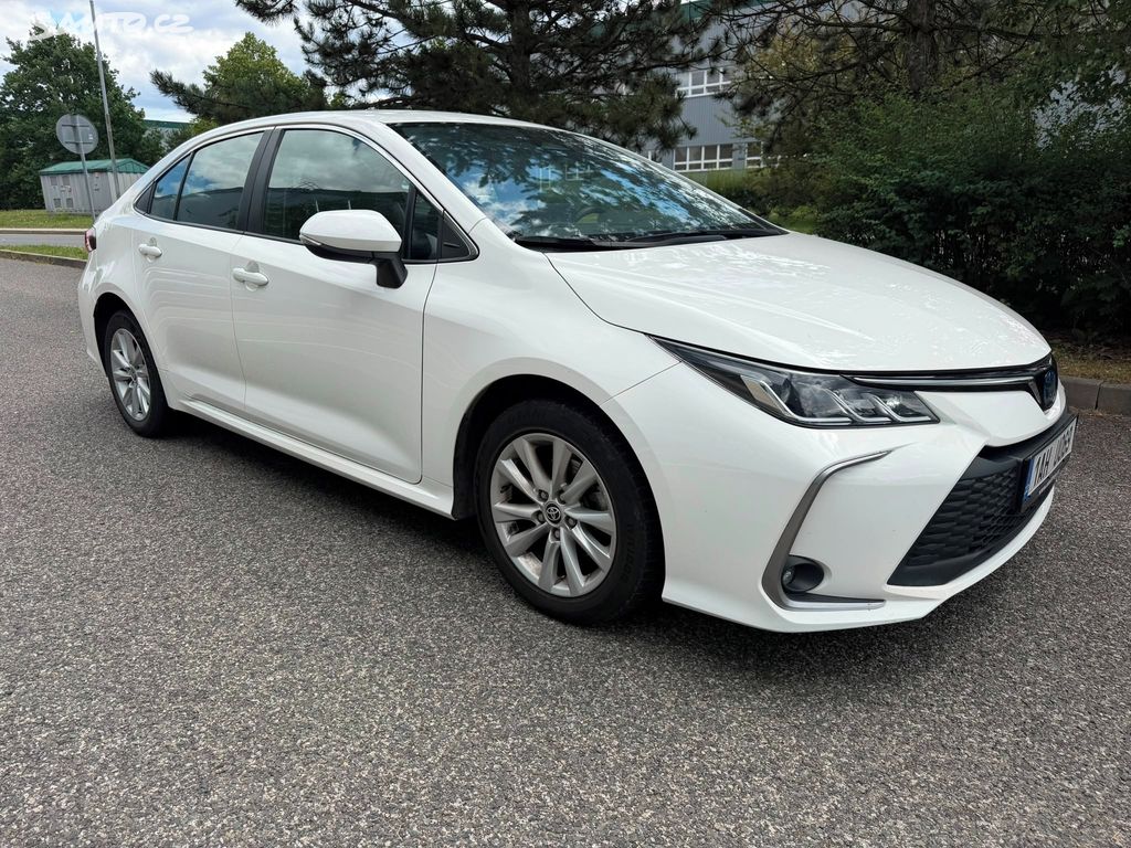 Toyota Corolla, 1.8 Hybrid sedan
