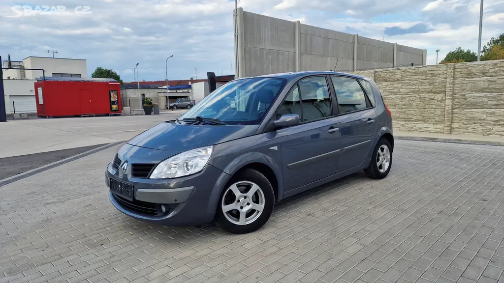 Renault Scenic 1.5 dCi 76 kW rv. 2008, 124 000km
