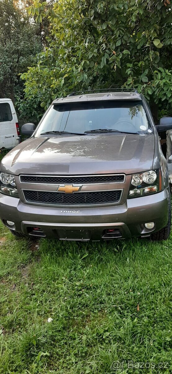 Chevrolet tahoe 4x4 AWD Vortec 5,3L r.v. 2012