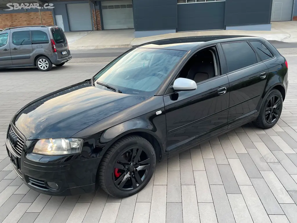 Audi A3 SPORTBACK 1.9 TDI 77kW MANUÁL XENON, + STK