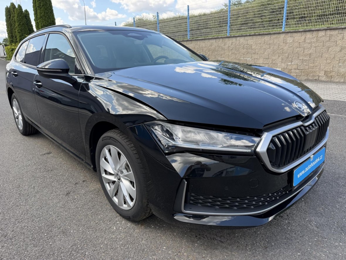 Škoda Superb, Kombi 1,5i hybrid auto. závěs, kombi