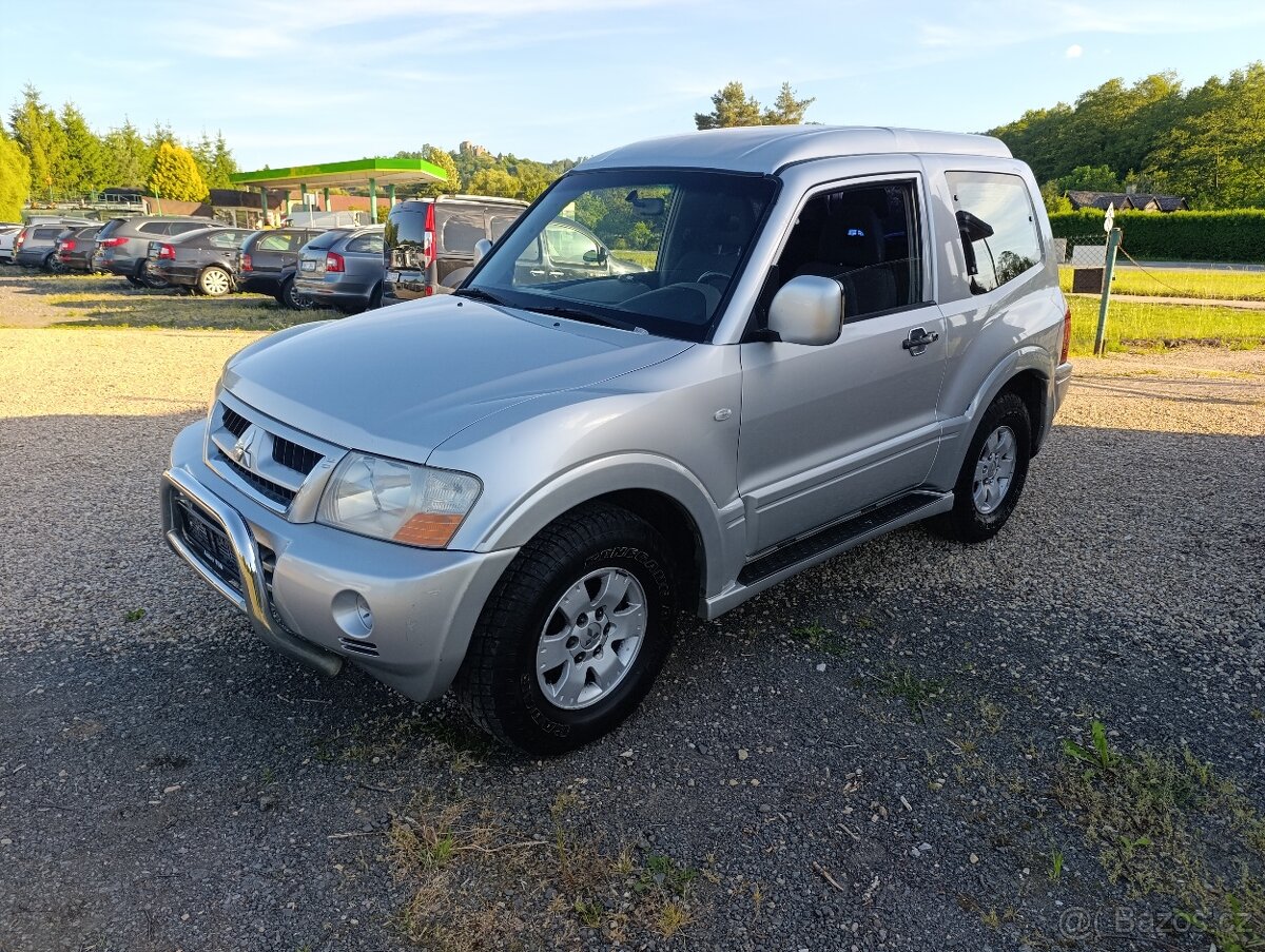 Mitsubishi Pajero 3.2 DID GLX A/T