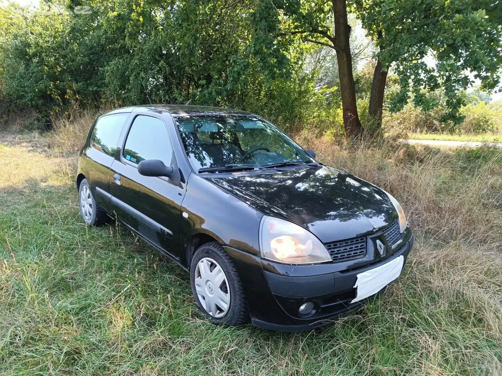 Renault Clio II 1.2 43KW třídveřový nová STK