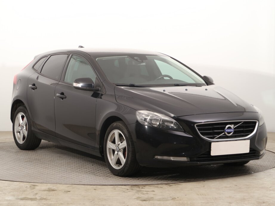 Volvo V40, 1.6 D2, Serv.kniha, Navi, Klima,,