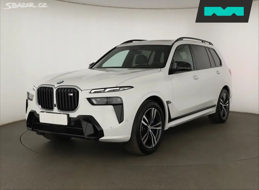 BMW X7, M60i, 7míst, Vzduch, 360°, ACC