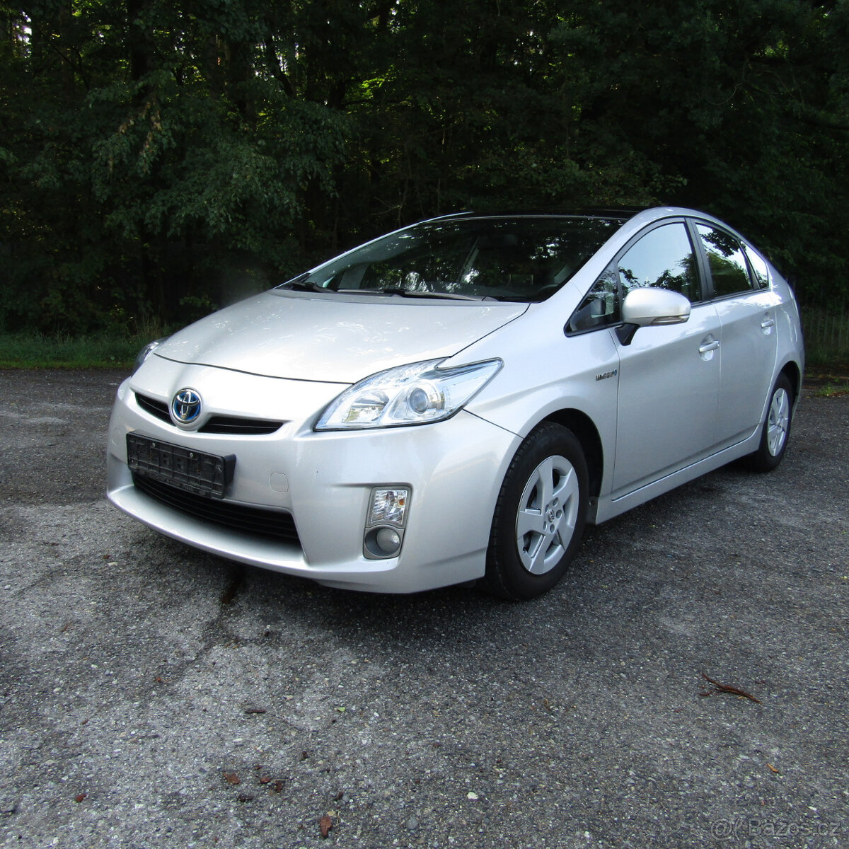 Toyota Prius 1,8i 73kw HYBRID, PLNÝ SERVIS TOYOTA, 121tkm