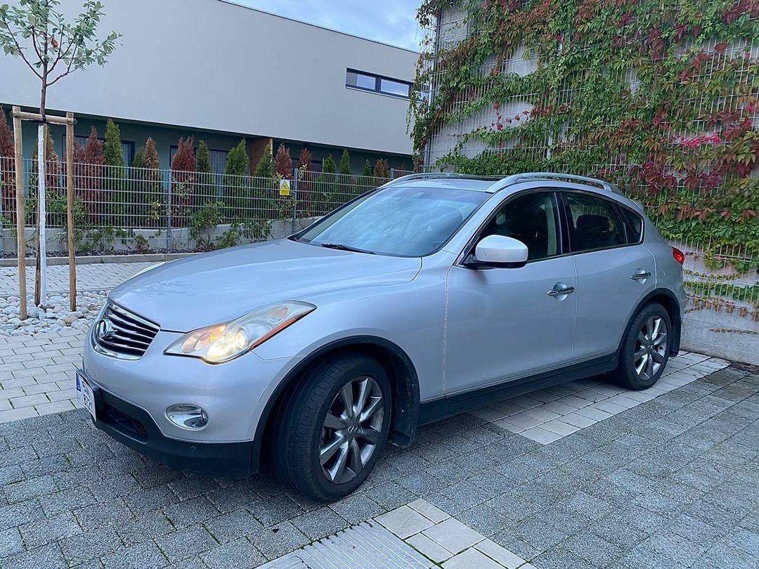 Infiniti EX35 (3.5 V6, 4x4, 2008)