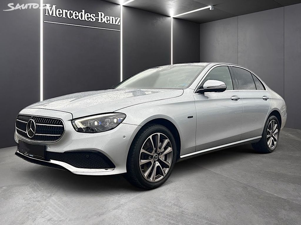 Mercedes-Benz Třídy E, 300e 4MATIC: ZÁRUKA, SoH 100%