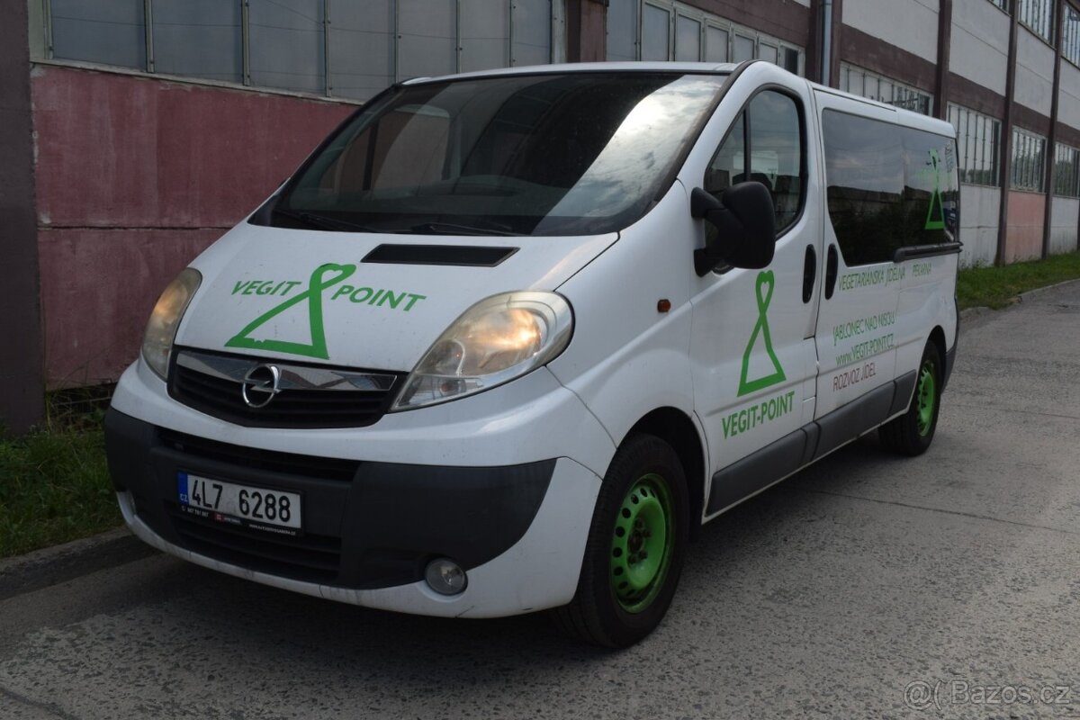 Opel Vivaro 9míst, automat