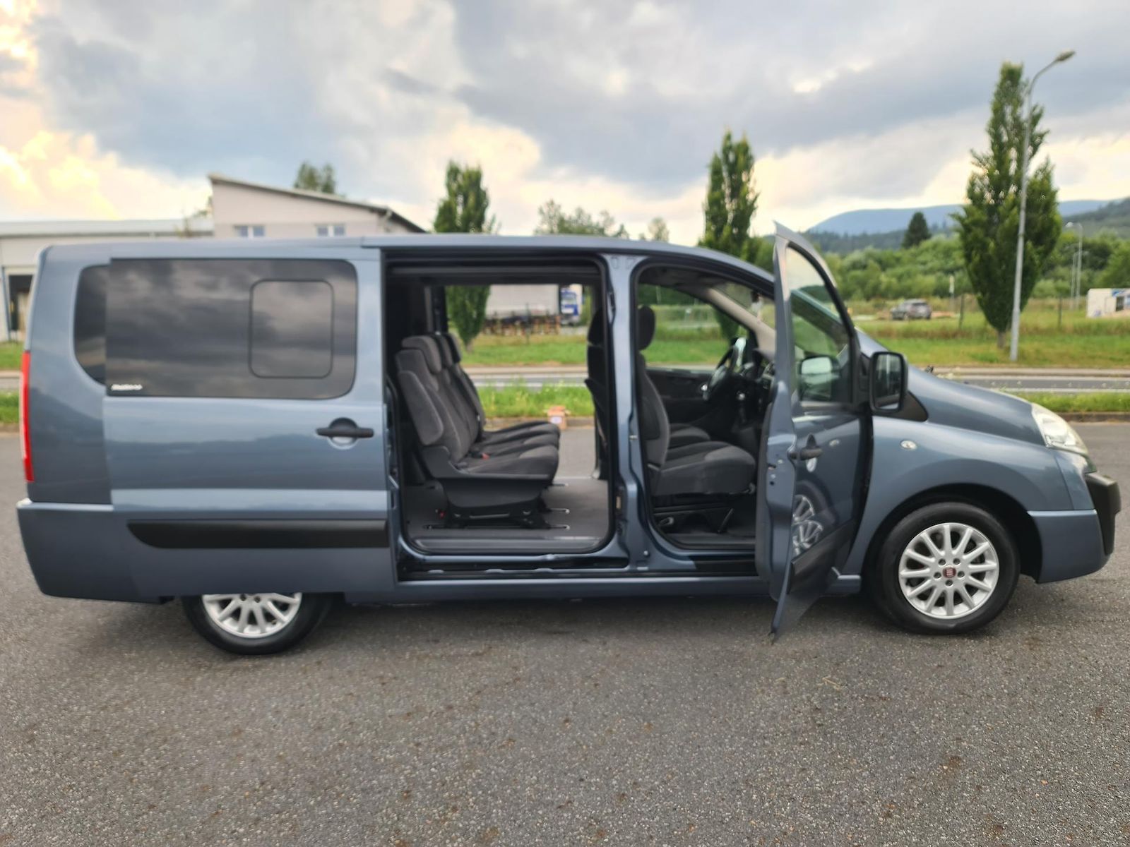Citroën Jumpy LONG 2.0 HDi 120-KW OLOMOUC