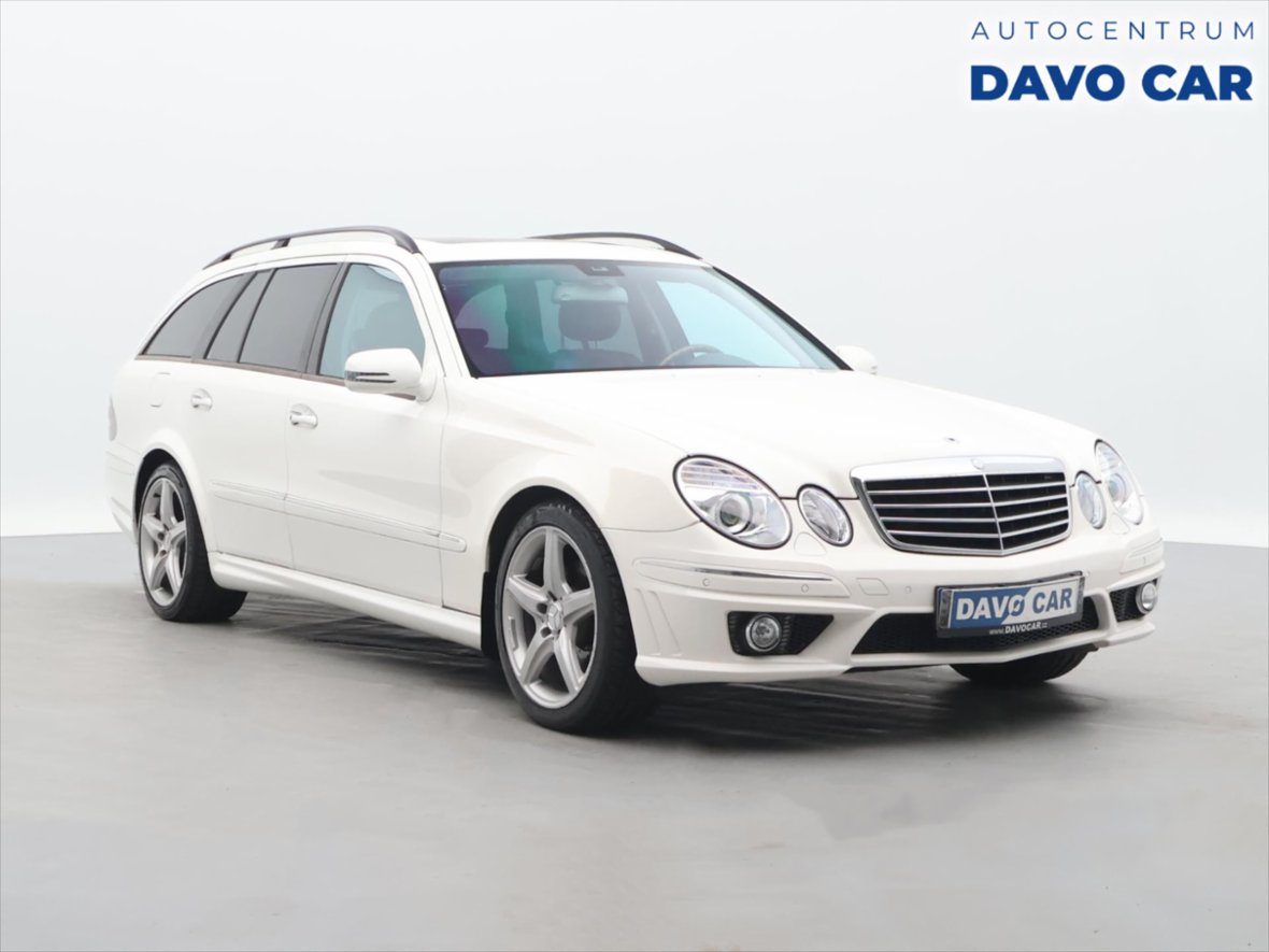 Mercedes-Benz Třídy E, 3,2 E320 165kW AMG Paket,