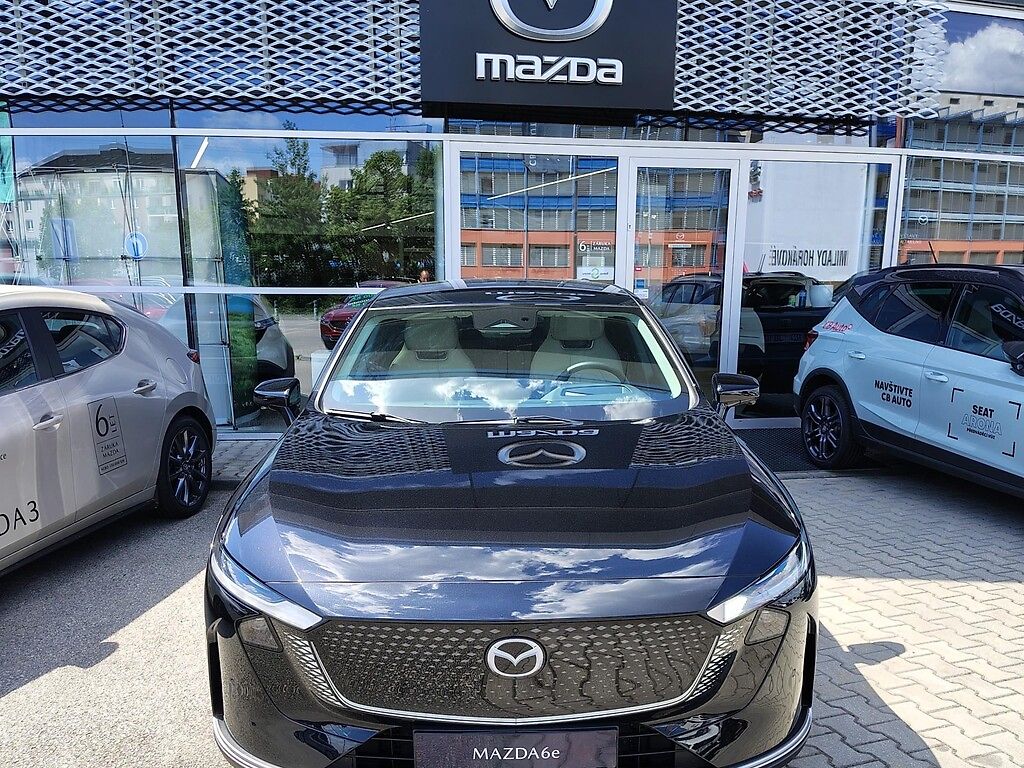 Mazda 6 EV 258ps