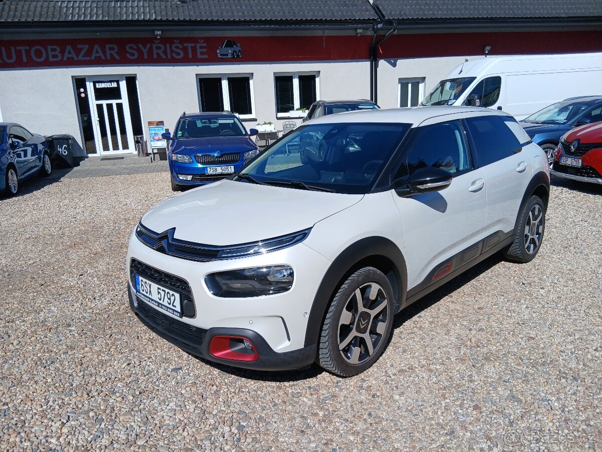 Citroen C4 Cactus 1.2i 81KW Automat, Servisní kniha