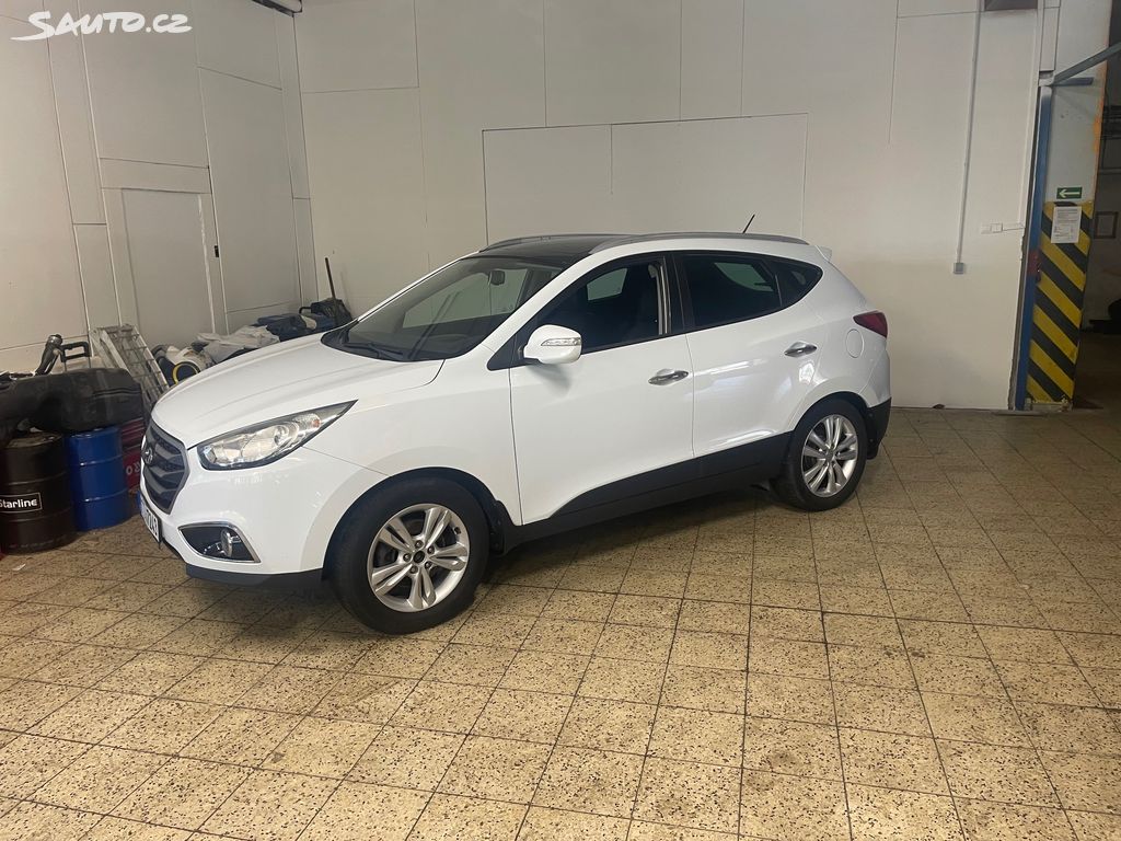 Hyundai ix35, Najeto 298tis,vada turba