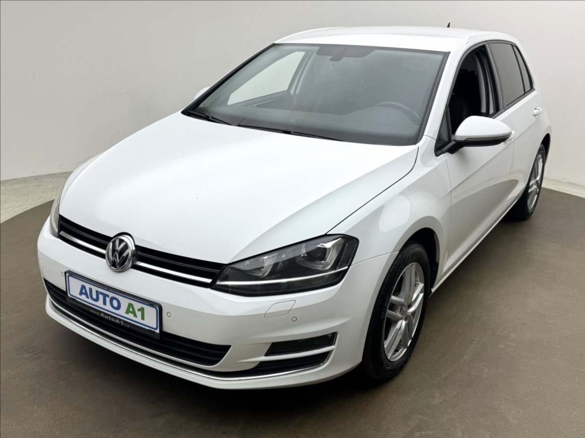 Volkswagen Golf, 1,6 DSG DPH HIGHLINE 2XKOLA ČR,