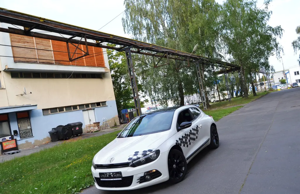 VOLKSWAGEN SCIROCCO 2.0TSi 147KW DSG SPORT/SERVISK