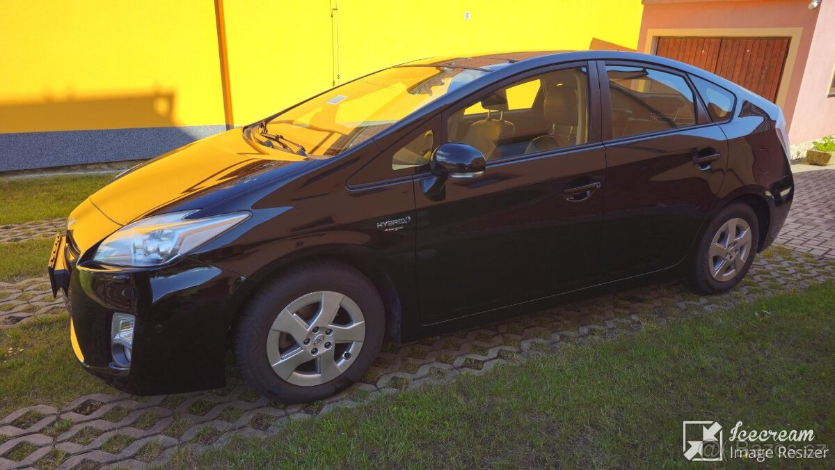 Toyota Prius 3