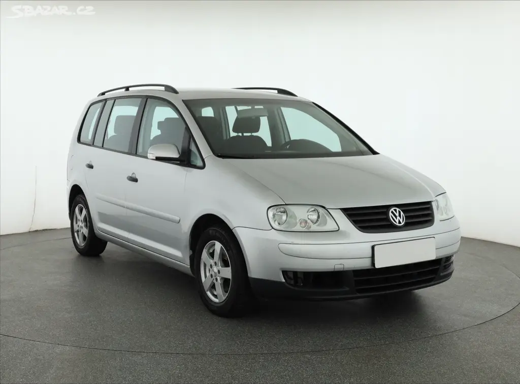 Volkswagen Touran, 1.6 FSI, Trendline, Tažné
