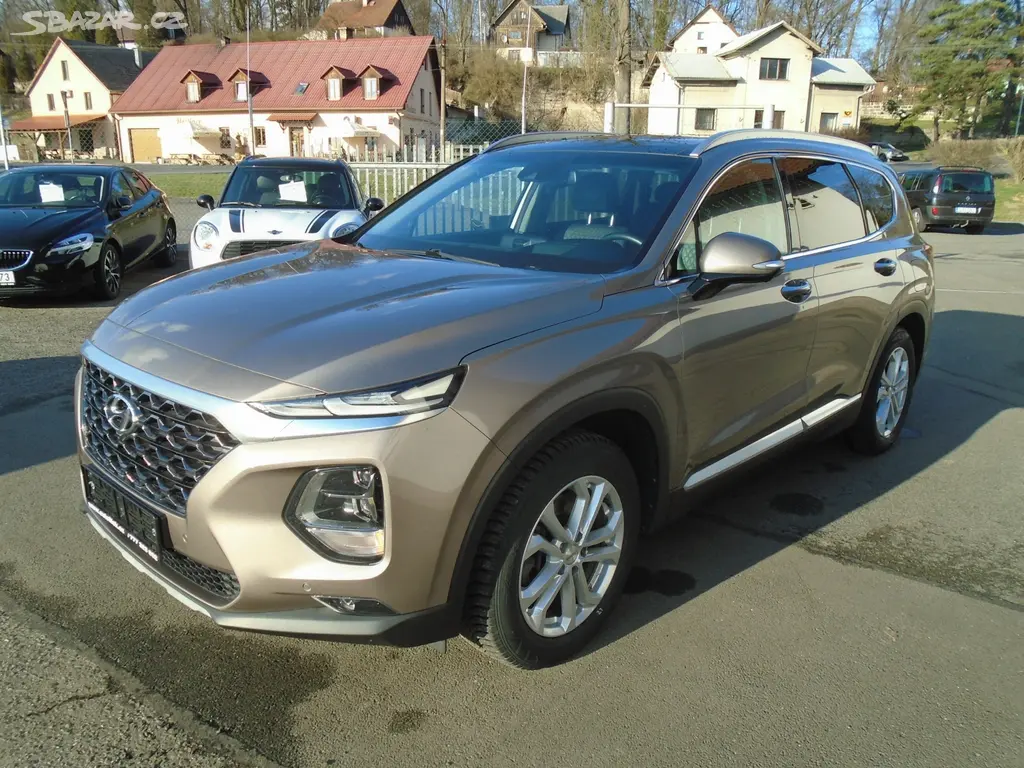 Hyundai Santa Fe 2.2 CRDi 4x4 ČR 1.majitel