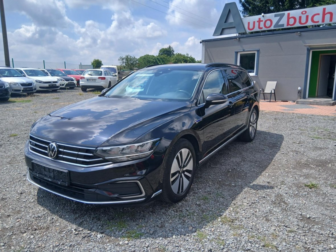 Volkswagen Passat, GTE Plug-in hybrid, kůže, kombi