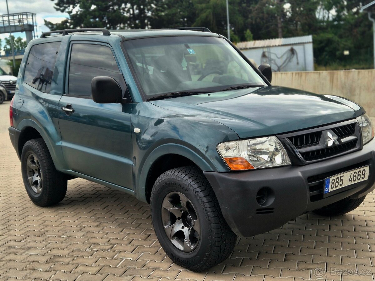 Mitsubishi pajero