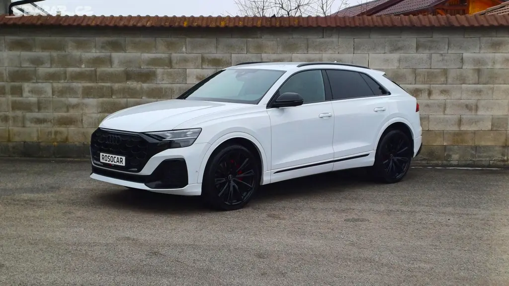 Audi Q8, S-LINE 210kW-WEBASTO-ČR-DPH-