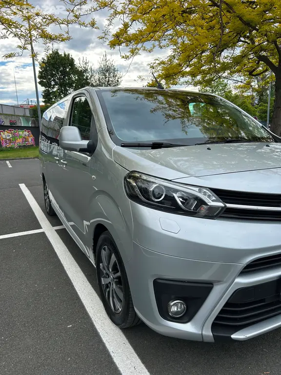 Toyota Proace Verso 2.0 D-4D 110 kW (150 ..)