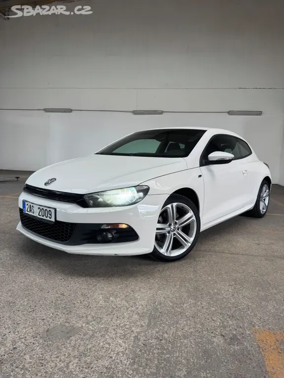 VW Scirocco R-Line 2.0TSI