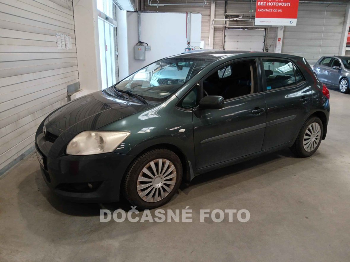 Toyota Auris, 1.6 VVT-i, ČR, AC, hatchback, nafta