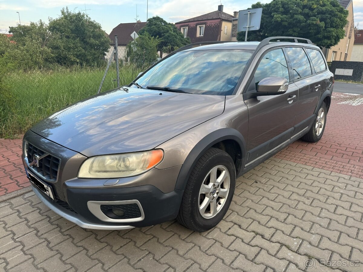Volvo XC70 2,4 AWD 136kw