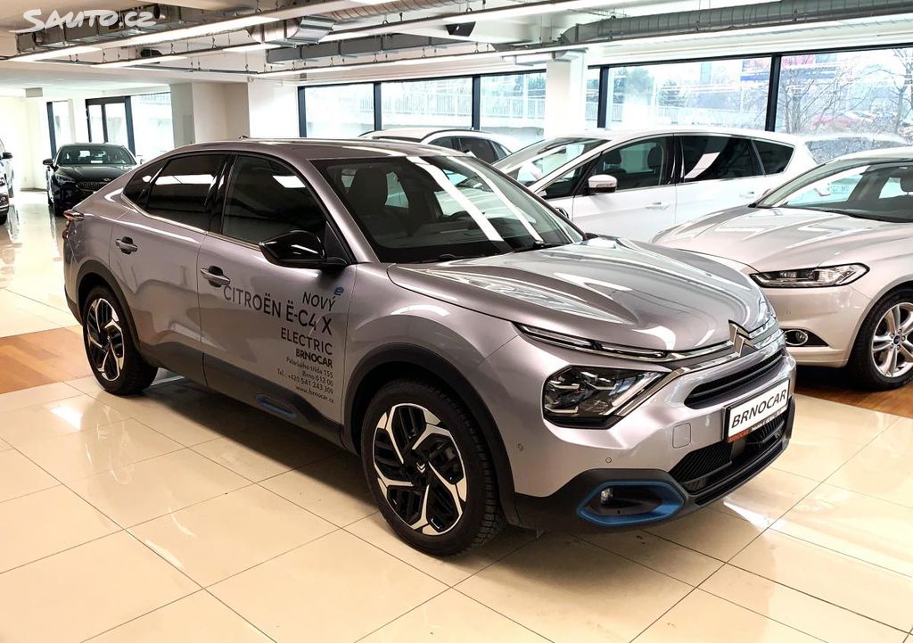 Citroën C4 X, Elektromotor 100 kW/136k Aut.