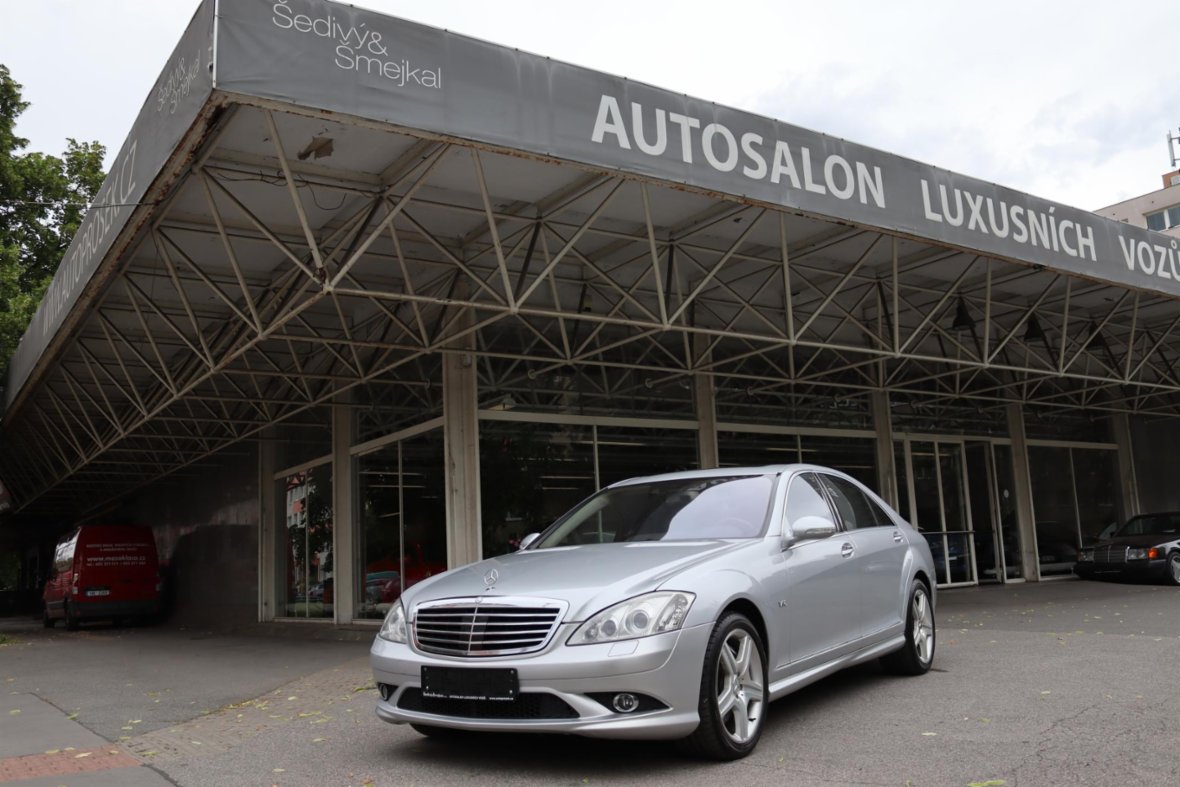 Mercedes-Benz Třídy S, S 600 L 5.5 V12 AMG 380kW,