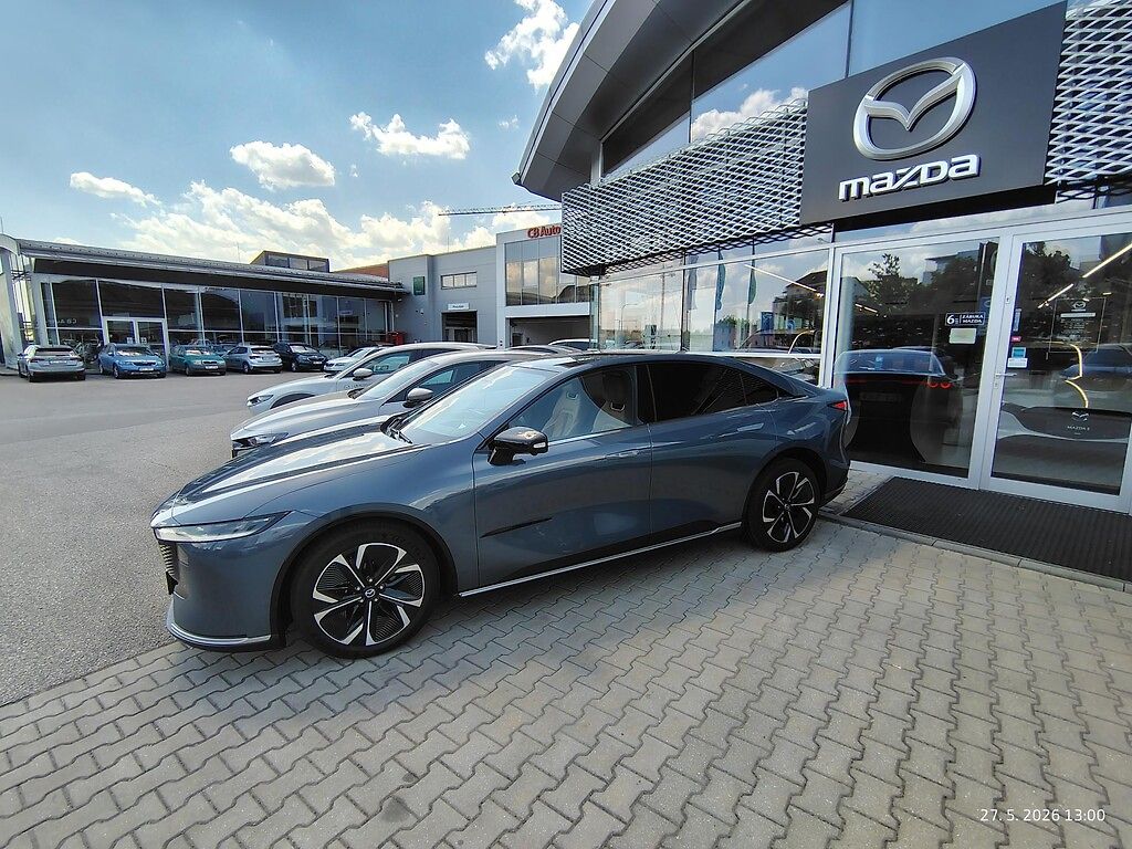Mazda 6 EV 245 ps Long Range