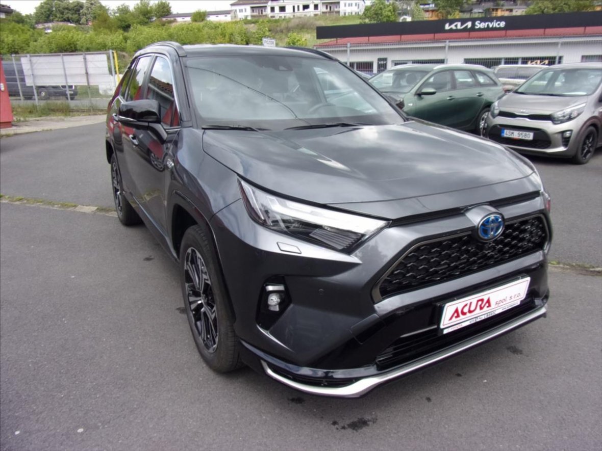 Toyota RAV4, 2,5 PHEV 4WD Executive odp.DPH, kombi