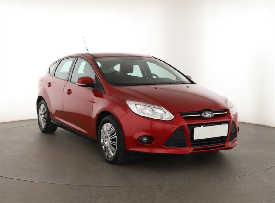 Ford Focus, 1.6 i, Klima, Park.&nbsp;senzory, Hatchback