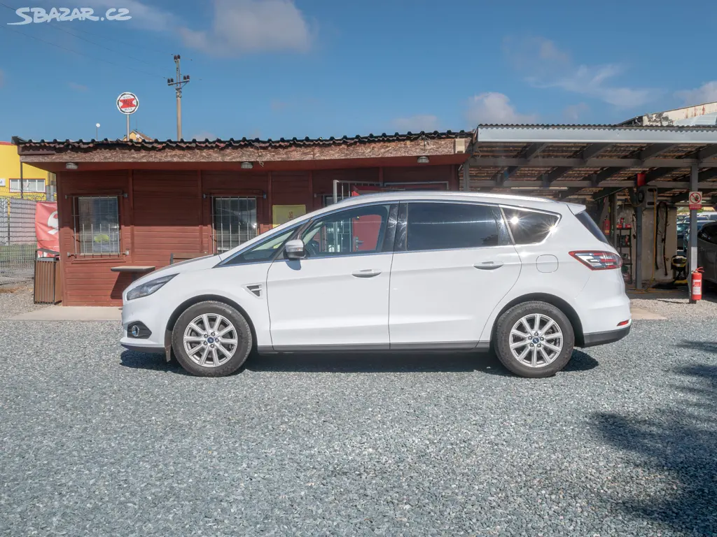 Ford S-MAX ČR 2.0D 110KW 1maj  NAVIGACE