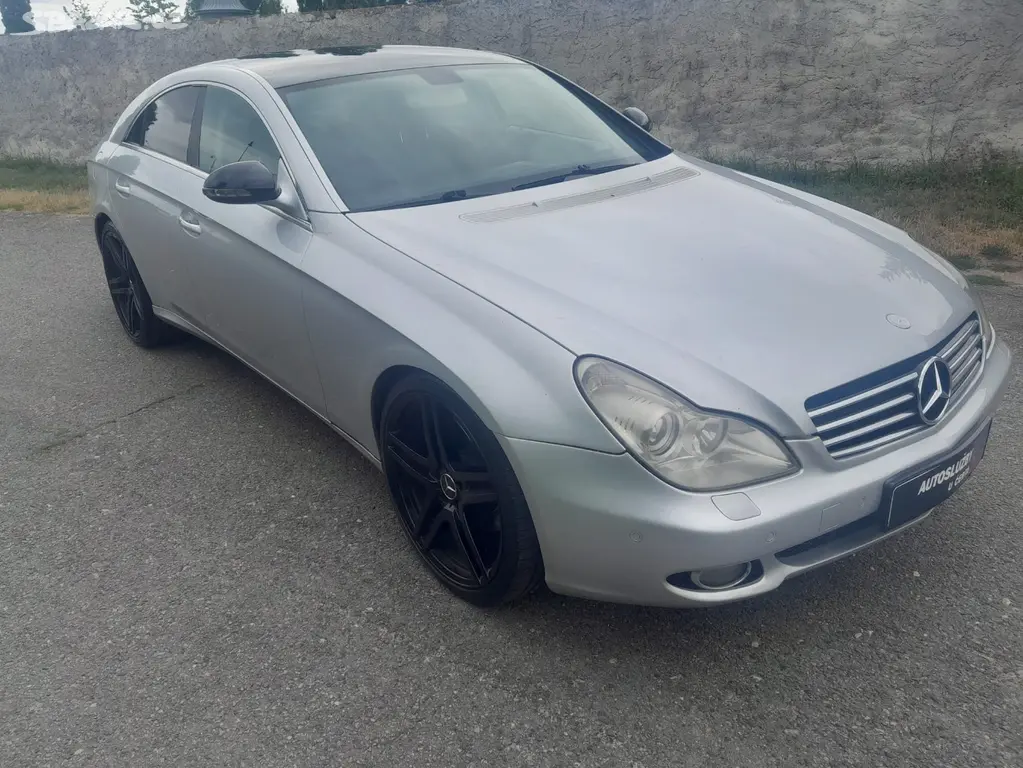 Mercedes Benz CLS500 V8 Benzin+LPG Navi Nová STK