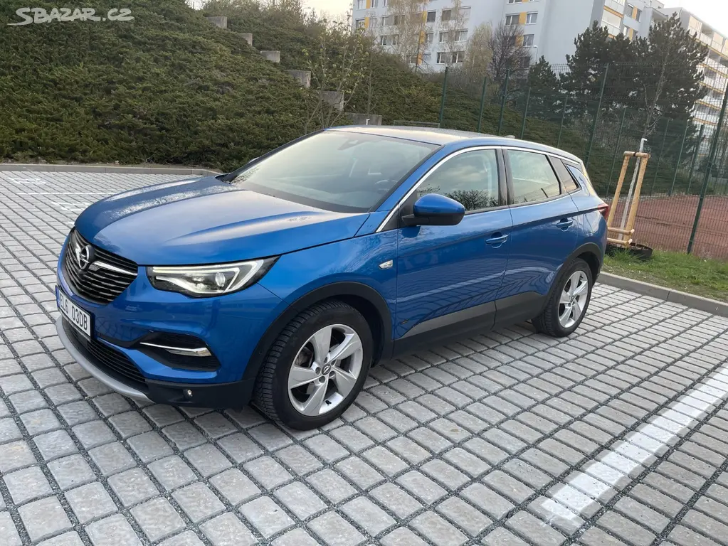 Opel Grandland X hybrid 4 2021