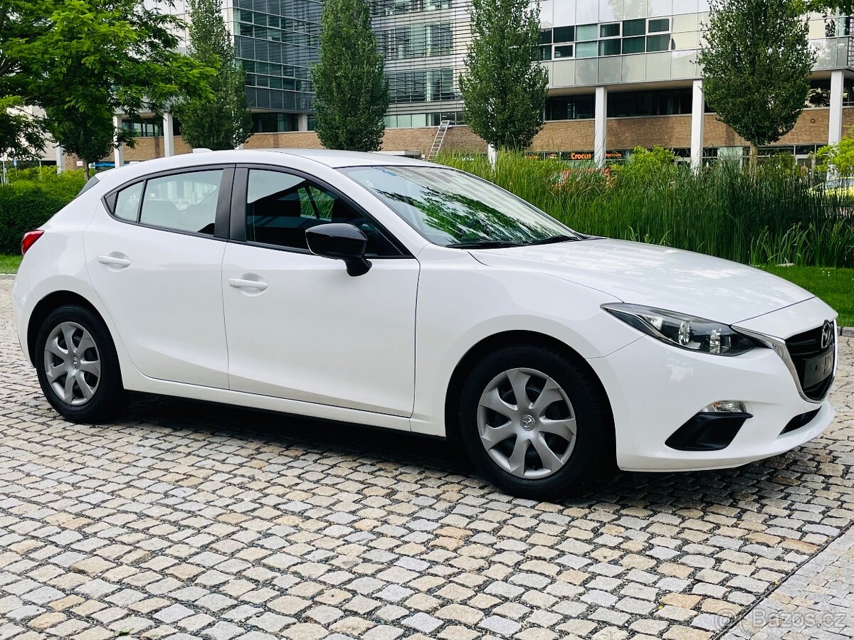 Mazda 3 1.5i BENZIN MANUÁL 1.MAJITEL SERVISKA MAZDA