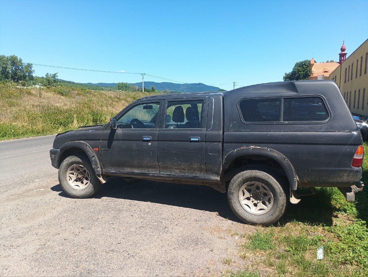 Mitsubishi L200, benzin 2351 ccm, 4x4