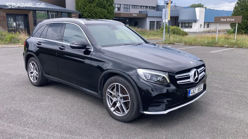 Mercedes-Benz GLC 220D 4matic Avantgarde AMG Paket