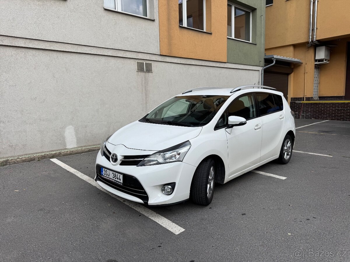 Prodám Toyota Verso 1.6 D-4D