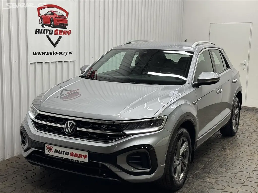 Volkswagen T-Roc, R-LINE ACC NEZ-TOP 2XALU DPH