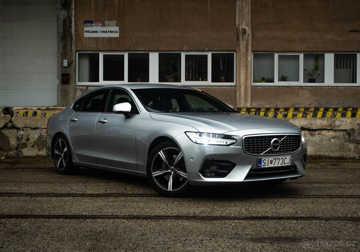 Volvo S90 D4 2.0L Drive-E R-Design A/T AWD