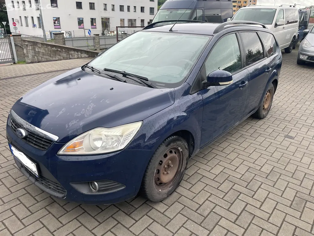 Prodám Ford Focus kombi, r.v. 2009, 1.6i 74kw