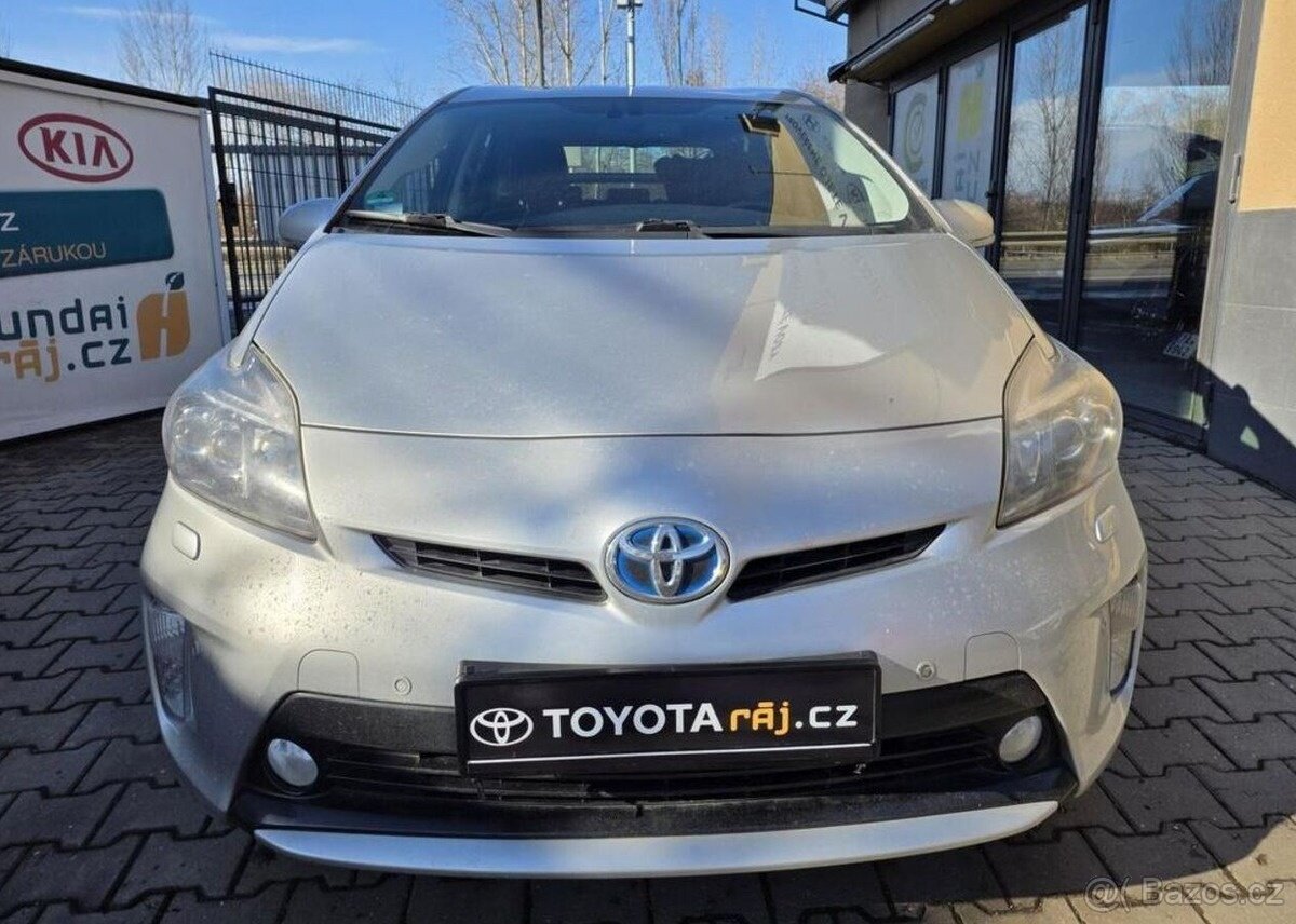 Toyota Prius 1.8-HYBRID-spotř.5l/100km