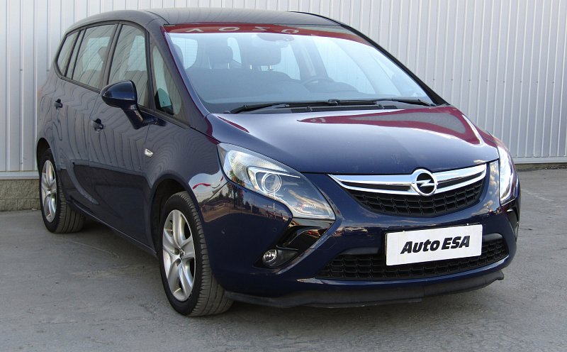Opel Zafira 2016