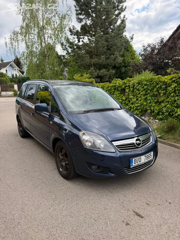 Opel Zafira Tourer 1.7 CDTI 81 kW 7 míst TOP STAV